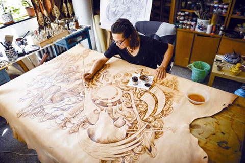 皮雕實(shí)體店經(jīng)營需要善于體現(xiàn)自己的核心優(yōu)勢