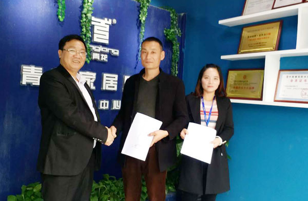 贛州南康肖總簽約青龍防水 小縣城照樣賺到錢(qián)