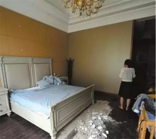 為什么你們不聽我的話，選擇品牌好的全屋吊頂!