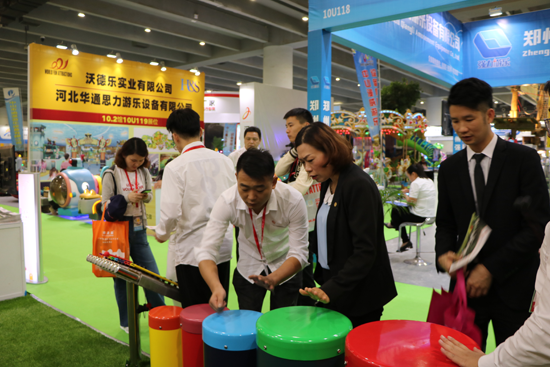 笛馳敲擊樂(lè)“盛裝”出席2019亞洲樂(lè)園及景點(diǎn)博覽會(huì)