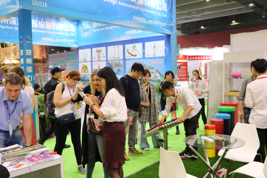 笛馳敲擊樂(lè)“盛裝”出席2019亞洲樂(lè)園及景點(diǎn)博覽會(huì)