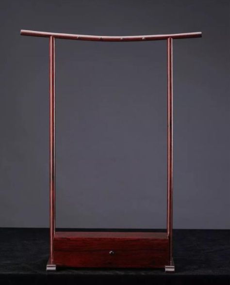  小葉紫檀素面帶屜筆架