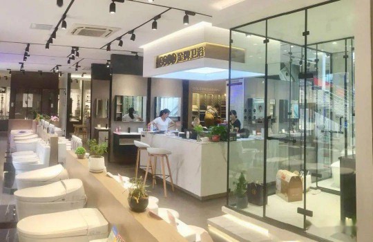 快看！極具金牌風范與品牌屬性的終端店面新形象