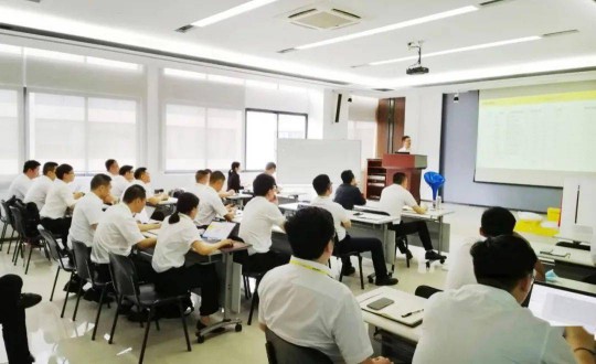 有沒有人知道，TCL照明、龍勝、嘉美等年中忙什么？