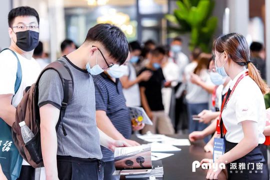 人氣爆棚超震撼!!派雅門窗攜“至臻新品”驚艷建博會！ 