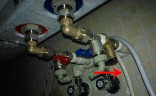 電熱水器加熱時水管老滴水，需要找到解決方法才行